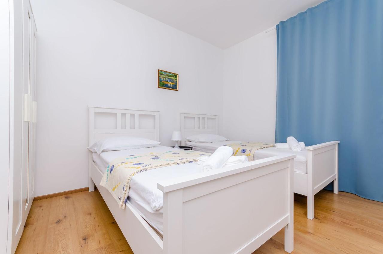 Rizza Apartment